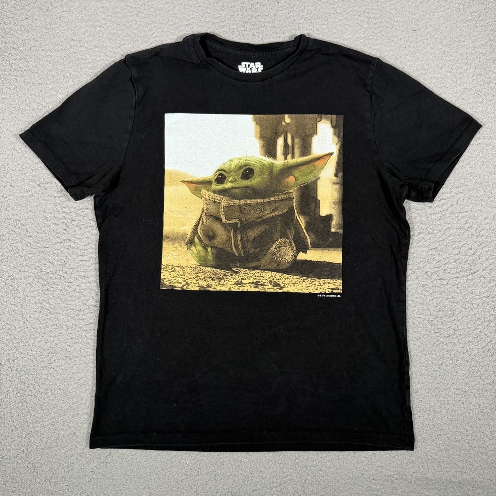 Fifth Sun Star Wars Shirt Mens Medium Black Baby Yoda 100% Cotton Graphic Preppy